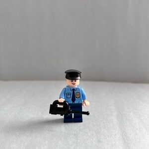 LEGO DC Comics Super Heroes Guard Minifigure
